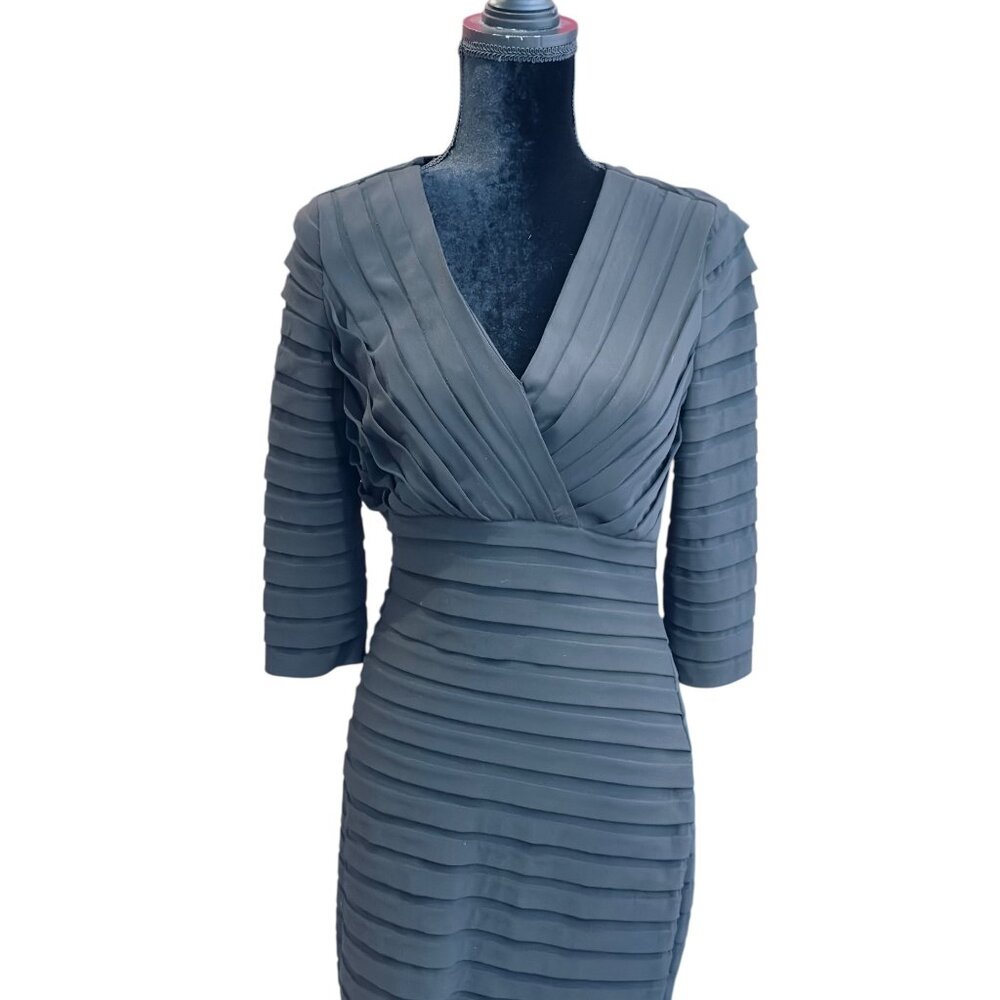 Adrianna Papell Black Pleated Bandage Sheath Dress Size 2 Knee Length V Neck - Picture 2 of 13